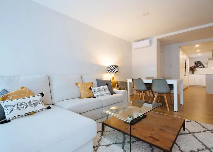 Pz triana amplio, moderno y luminoso apt 2d 2b